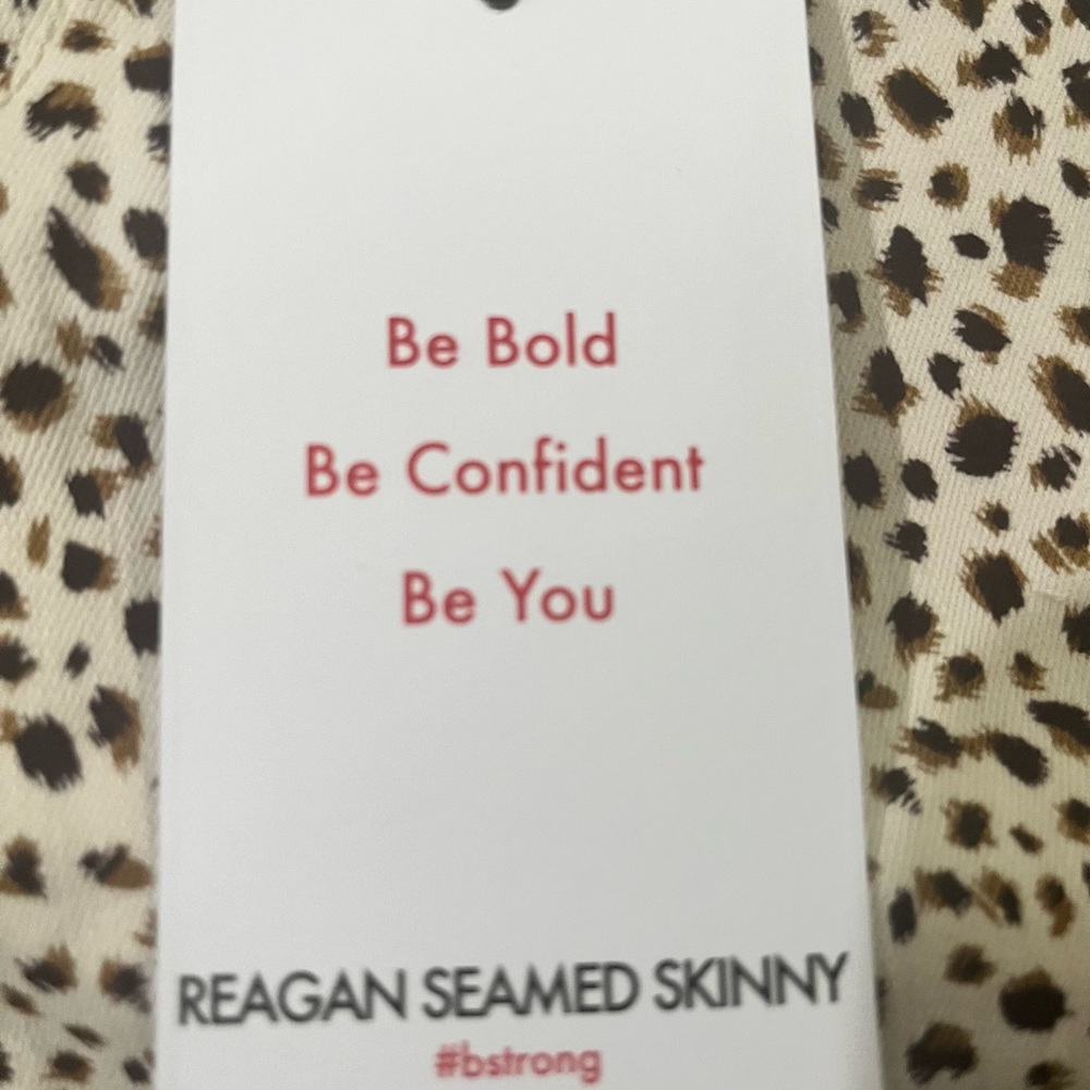 Brand new!!!! Skinnygirl Reagan seamed skinny - Picture 9 of 12